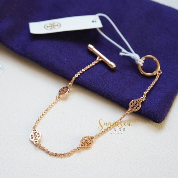 New Tory Burch Rose Gold Station Logo Toggle Bracelet - Picture 4 of 4